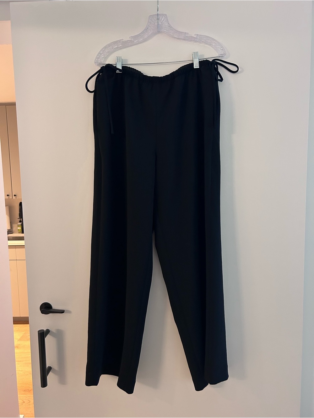 Aritzia The Artisan Pant - Black Creppette - Picture 2 of 3